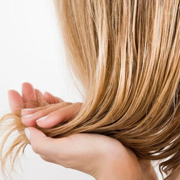 What Causes Oily Hair? Reasons Behind Excess Sebum and Effective Solutions